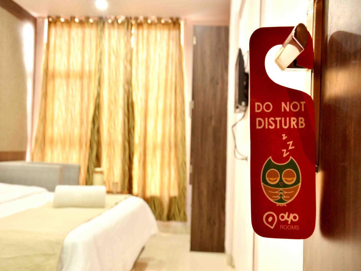 Oyo 2403 Hotel Aamantran Avenue ウッジャイン エクステリア 写真